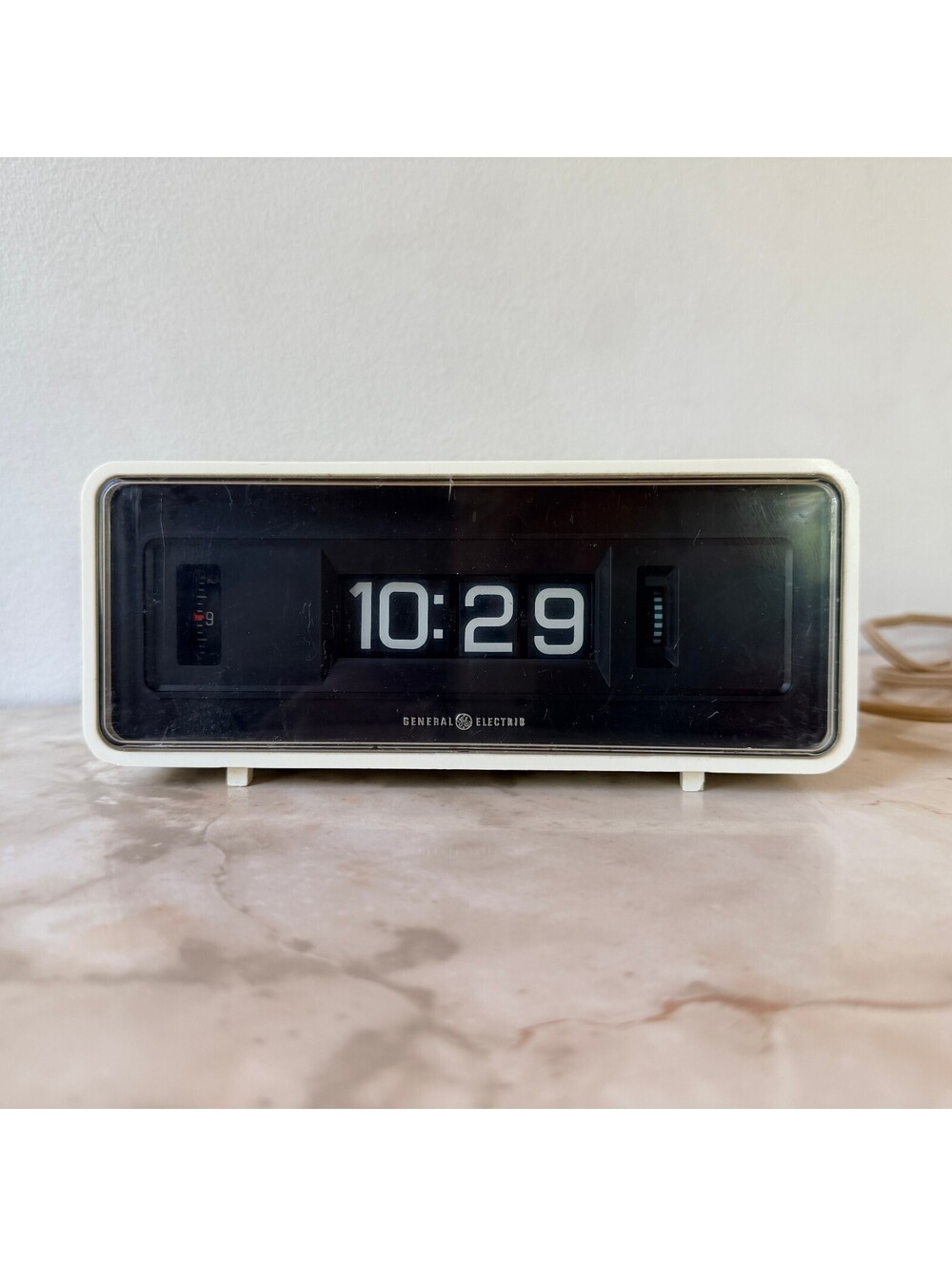 Vintage GE General Electric Model 8125A White Rolling Flip Clock - Working MCM